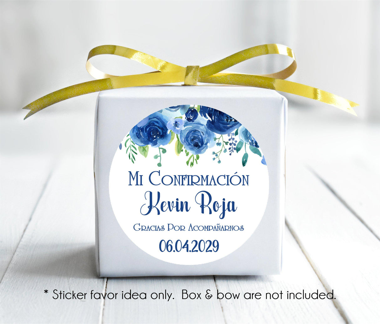 Personalized blue floral Mi Confirmación party sticker